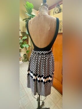 Vintage Dress❣️😍 Black Knit Backless Tank Top with Geometric Black & White Skirt